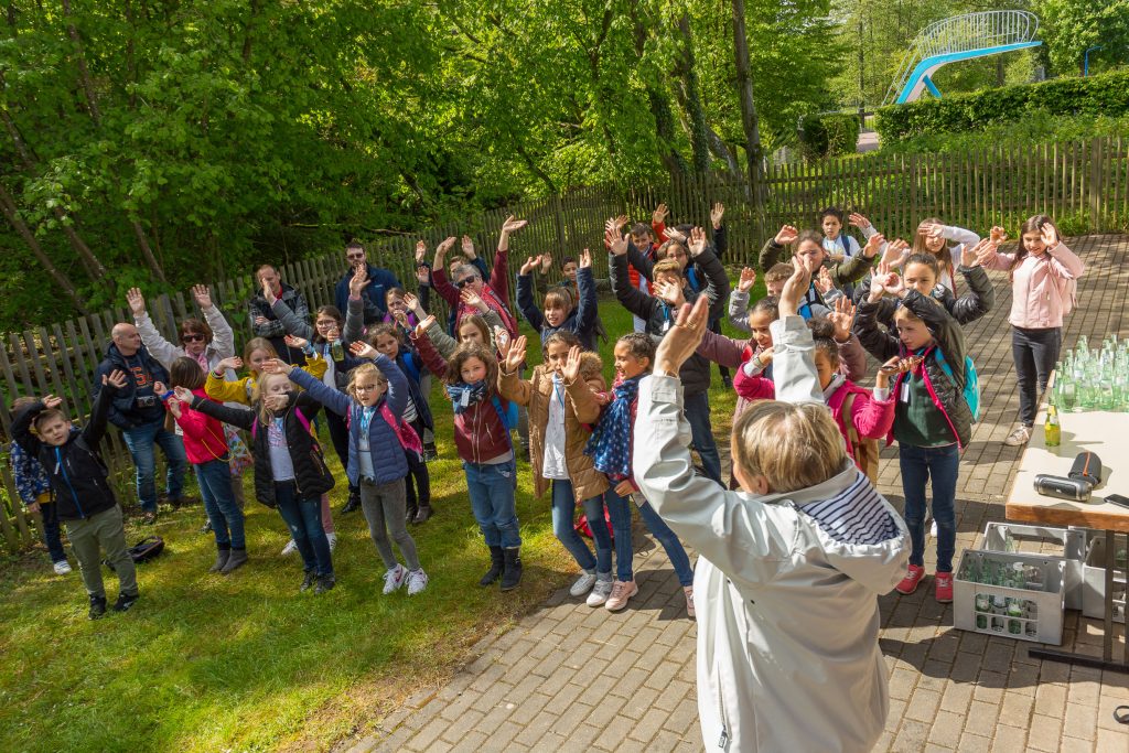 Kinderrat der Stadt Sarrebourg in Saarburg zu Gast – Saarburg