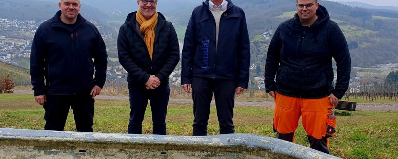 Erneuerung der Leitplanken am Warsberg sorgt für mehr Sicherheit